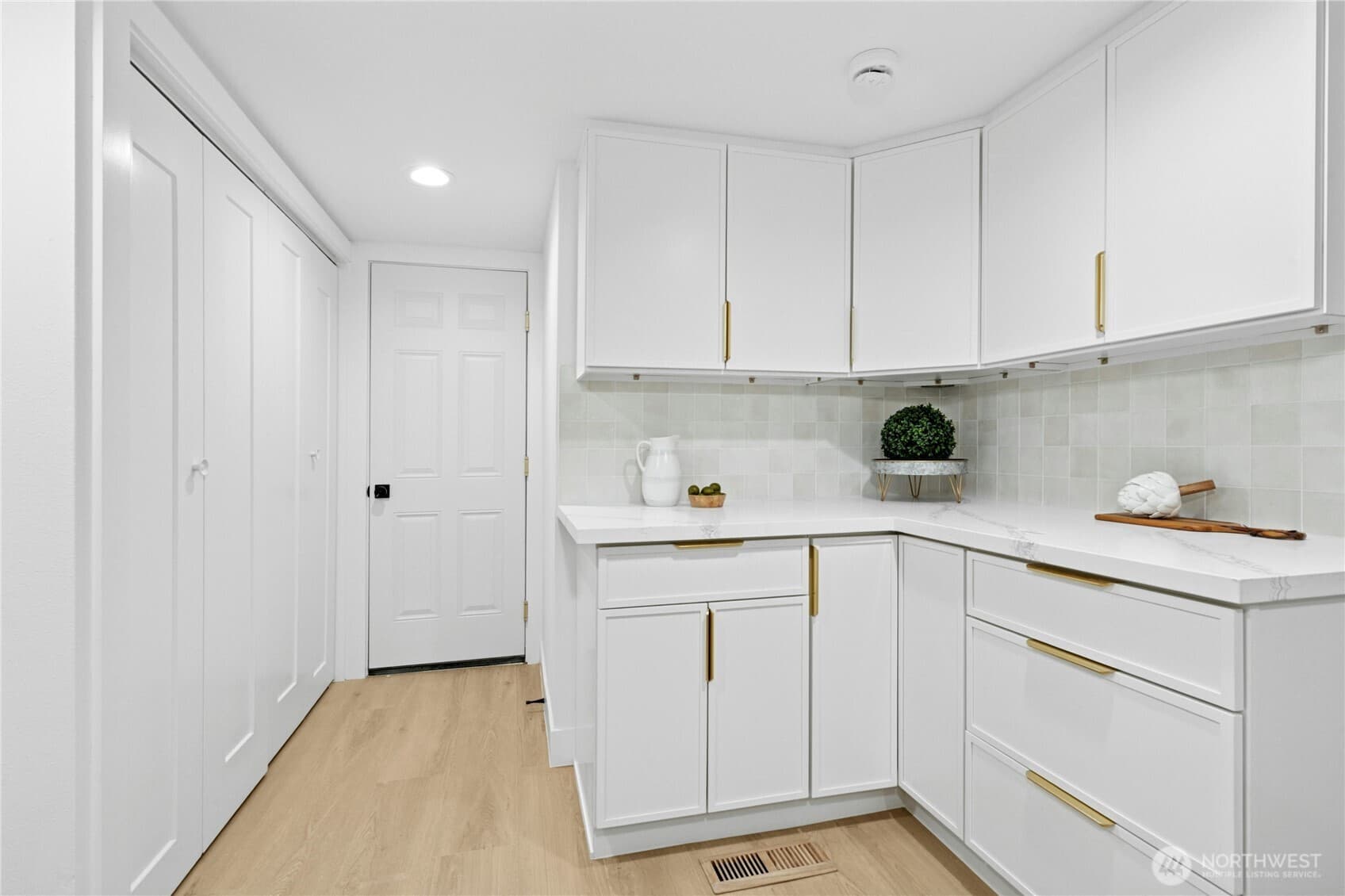 Redmond Townhome Revival - Image 14