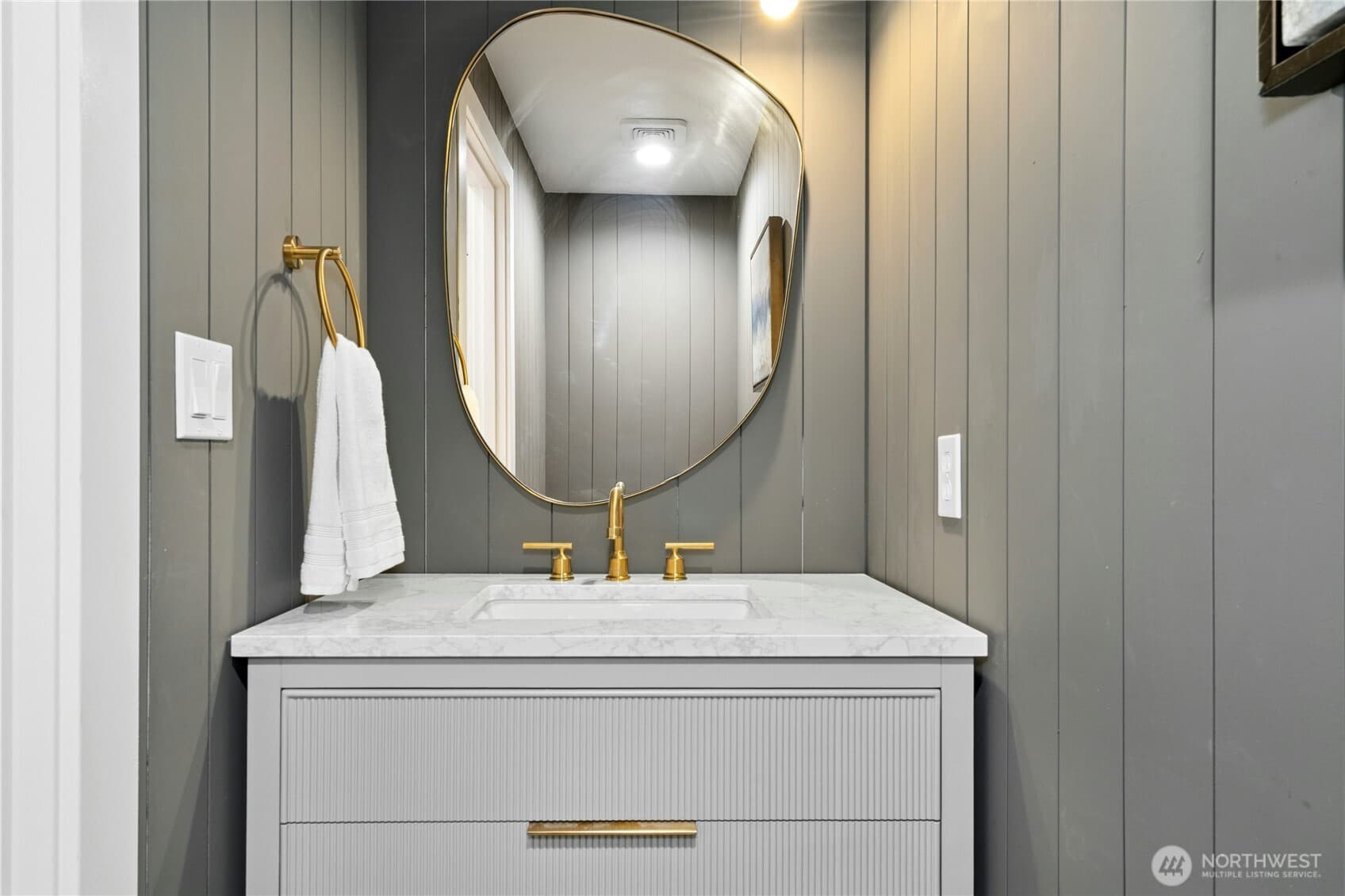 Redmond Townhome Revival - Image 16