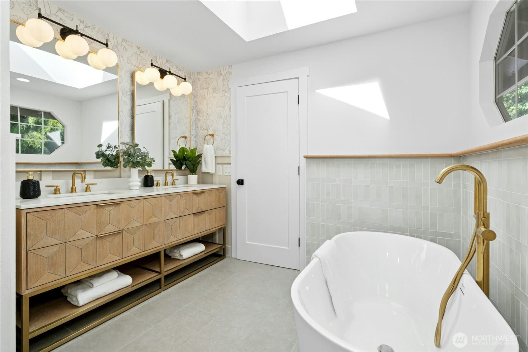 Redmond Townhome Revival - Image 24