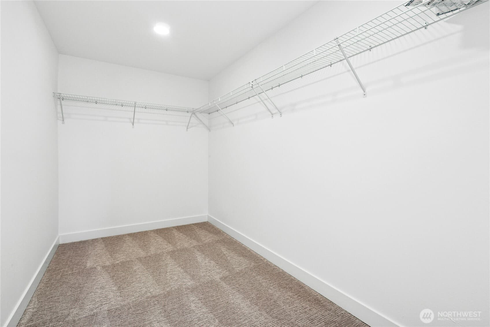 North Beacon Hill Charmer - Image 17