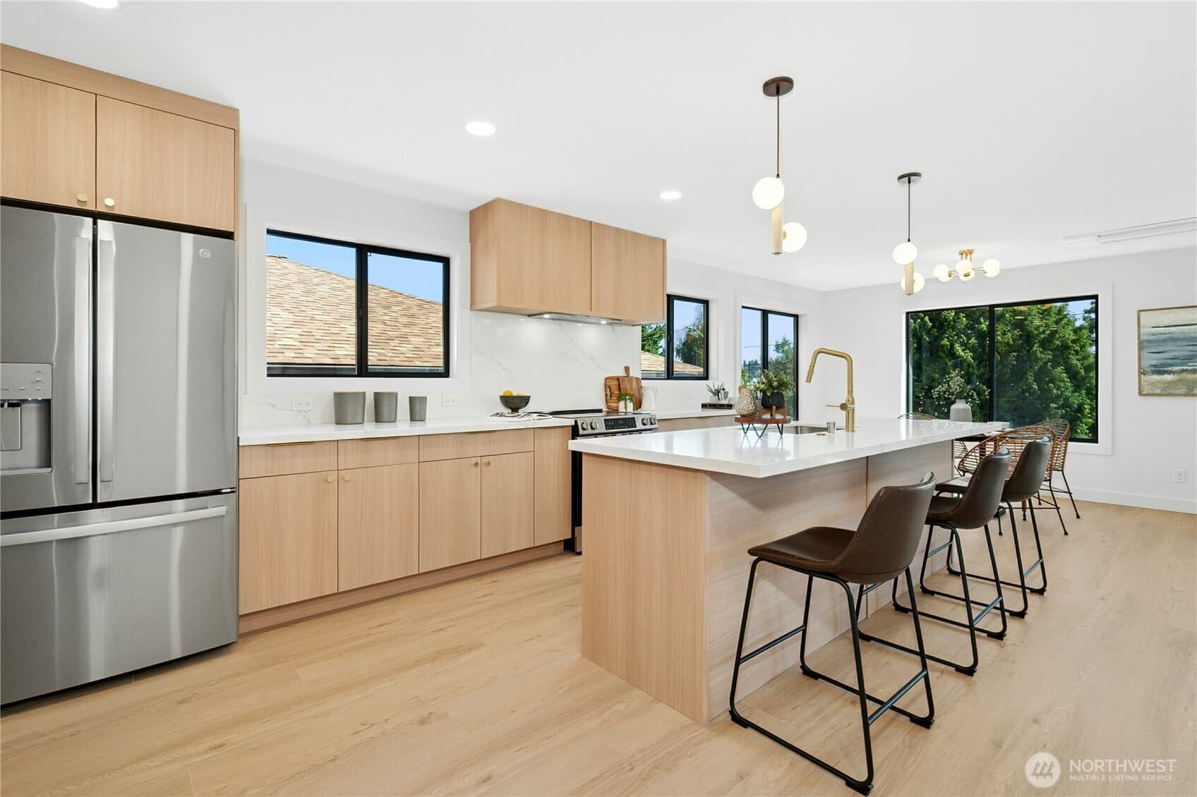 North Beacon Hill Charmer - Image 9