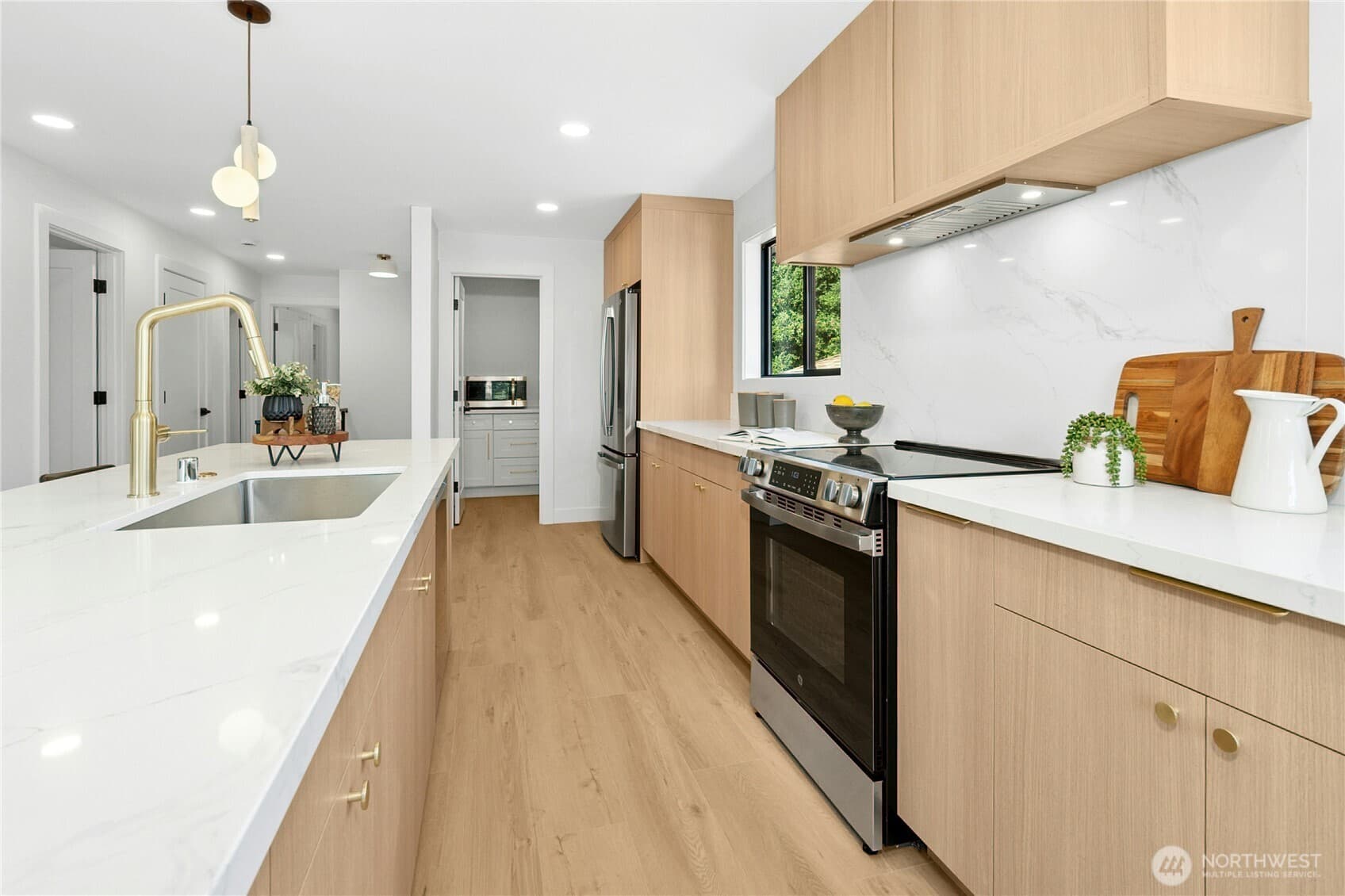 North Beacon Hill Charmer - Image 10