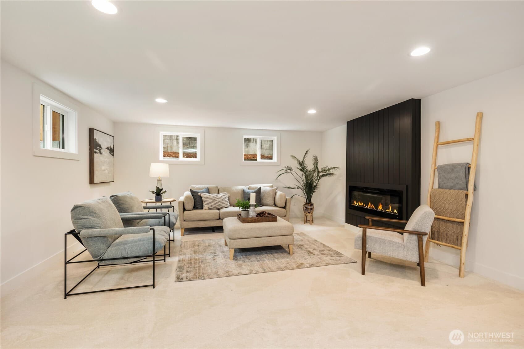 Matthews Beach Cottage - Image 18