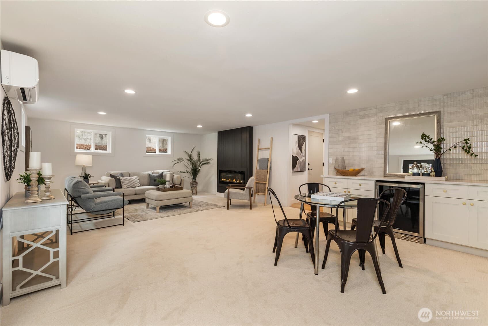 Matthews Beach Cottage - Image 20