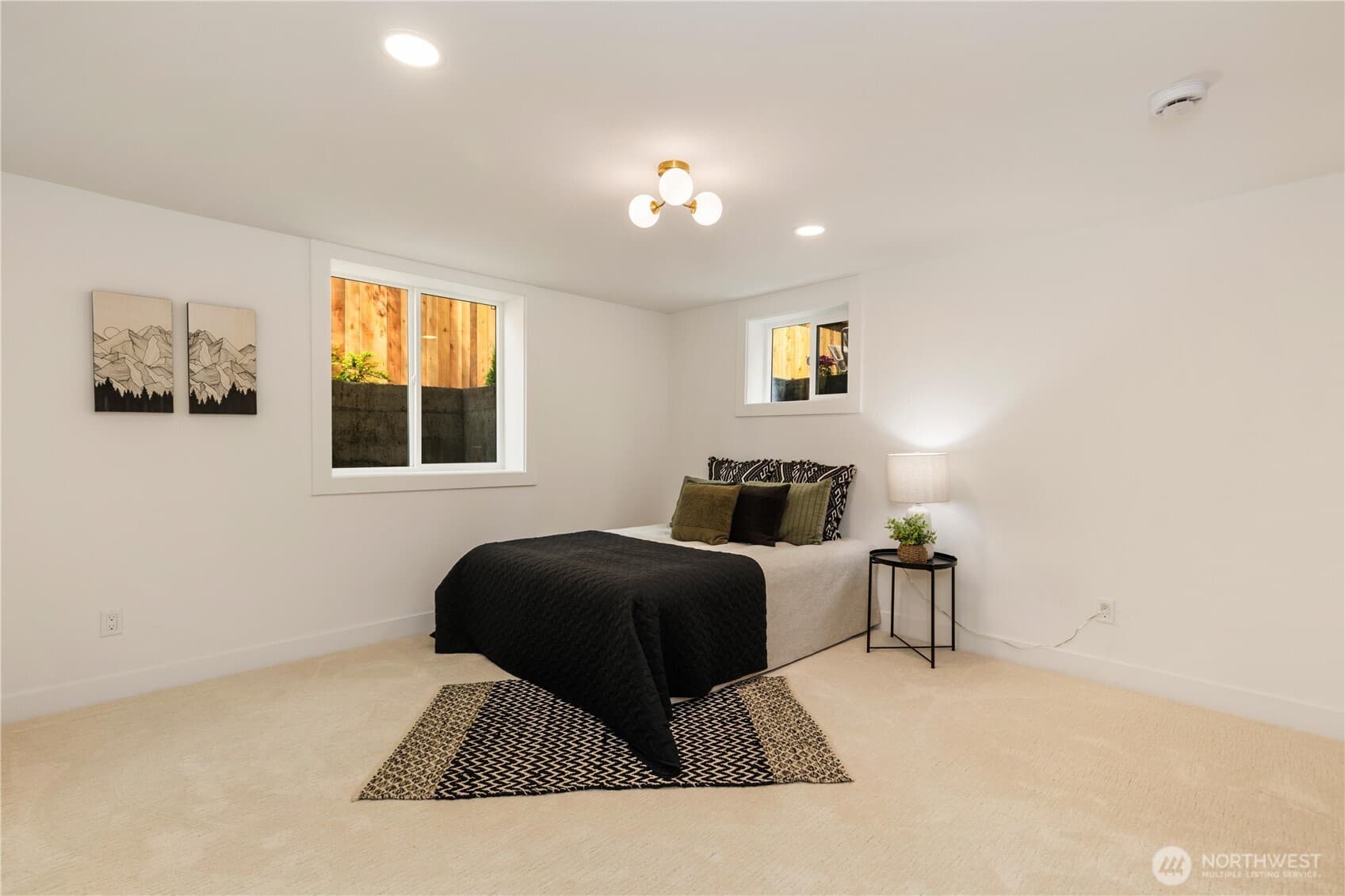 Matthews Beach Cottage - Image 21