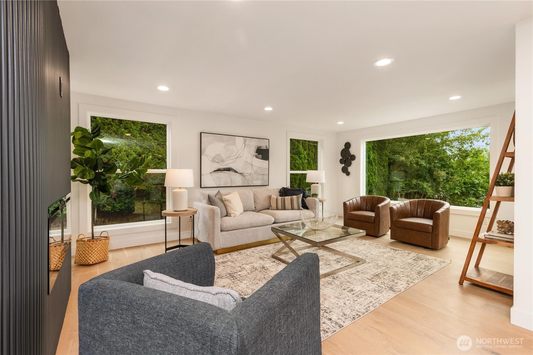 Matthews Beach Cottage - Image 4