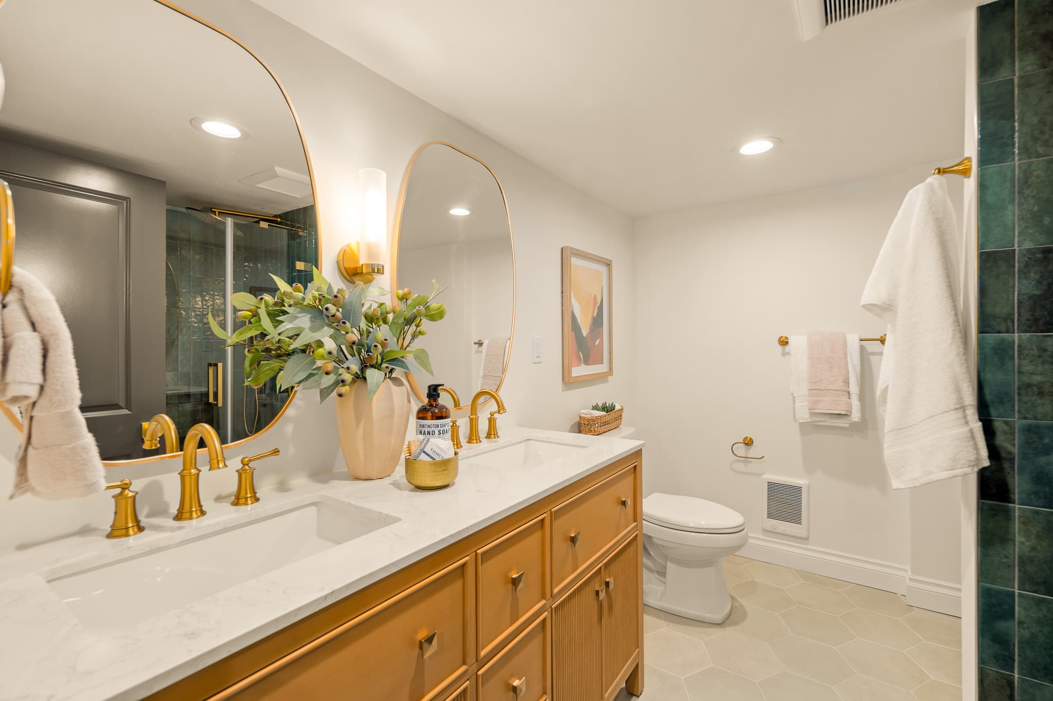 BroadView Tudor - Image 27