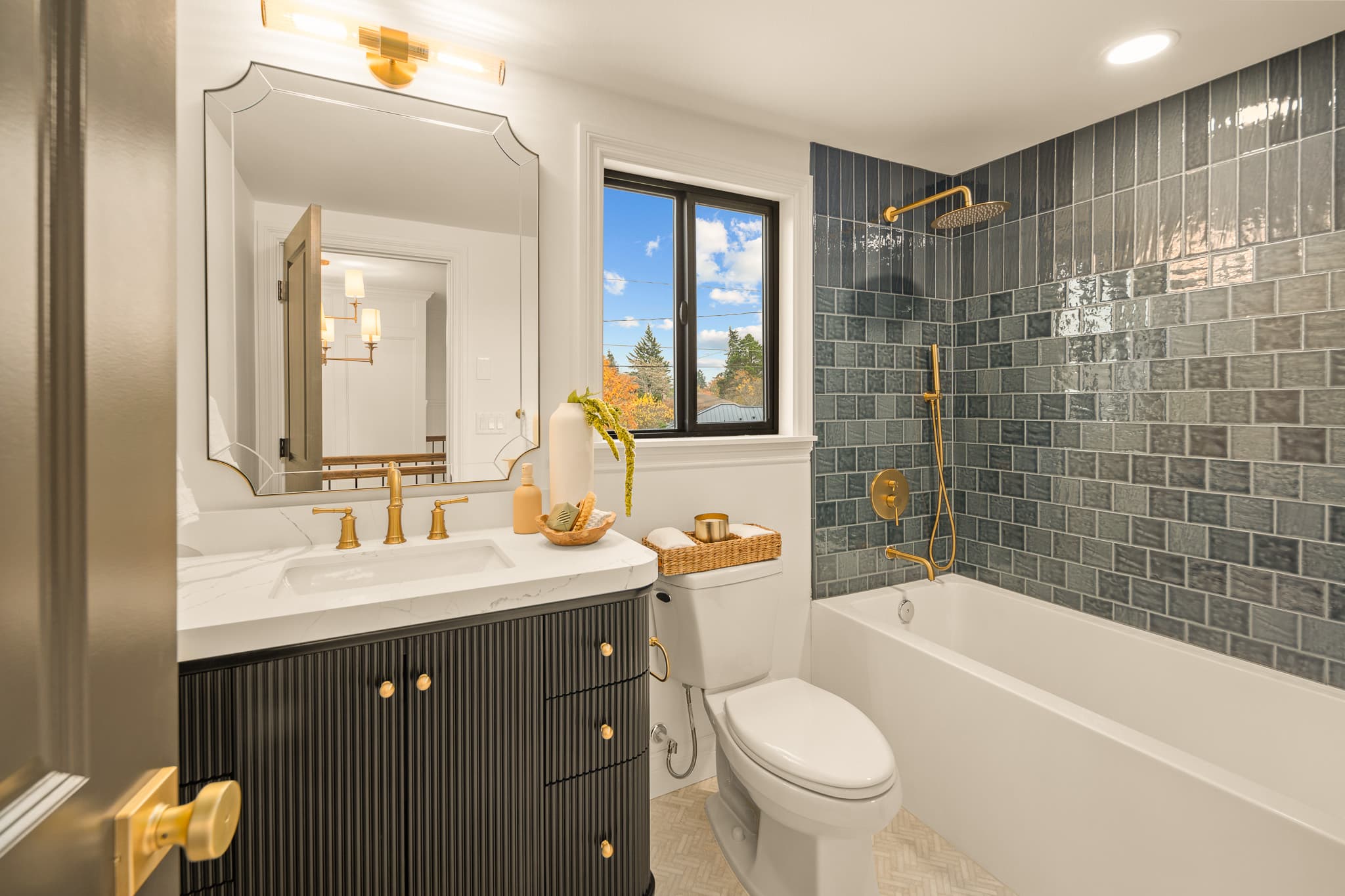 BroadView Tudor - Image 32